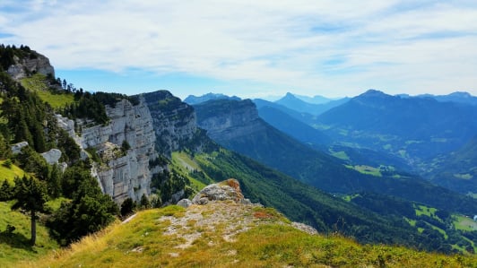 Le sommet du Mont Granier randonnée massif de la Chartreuse France