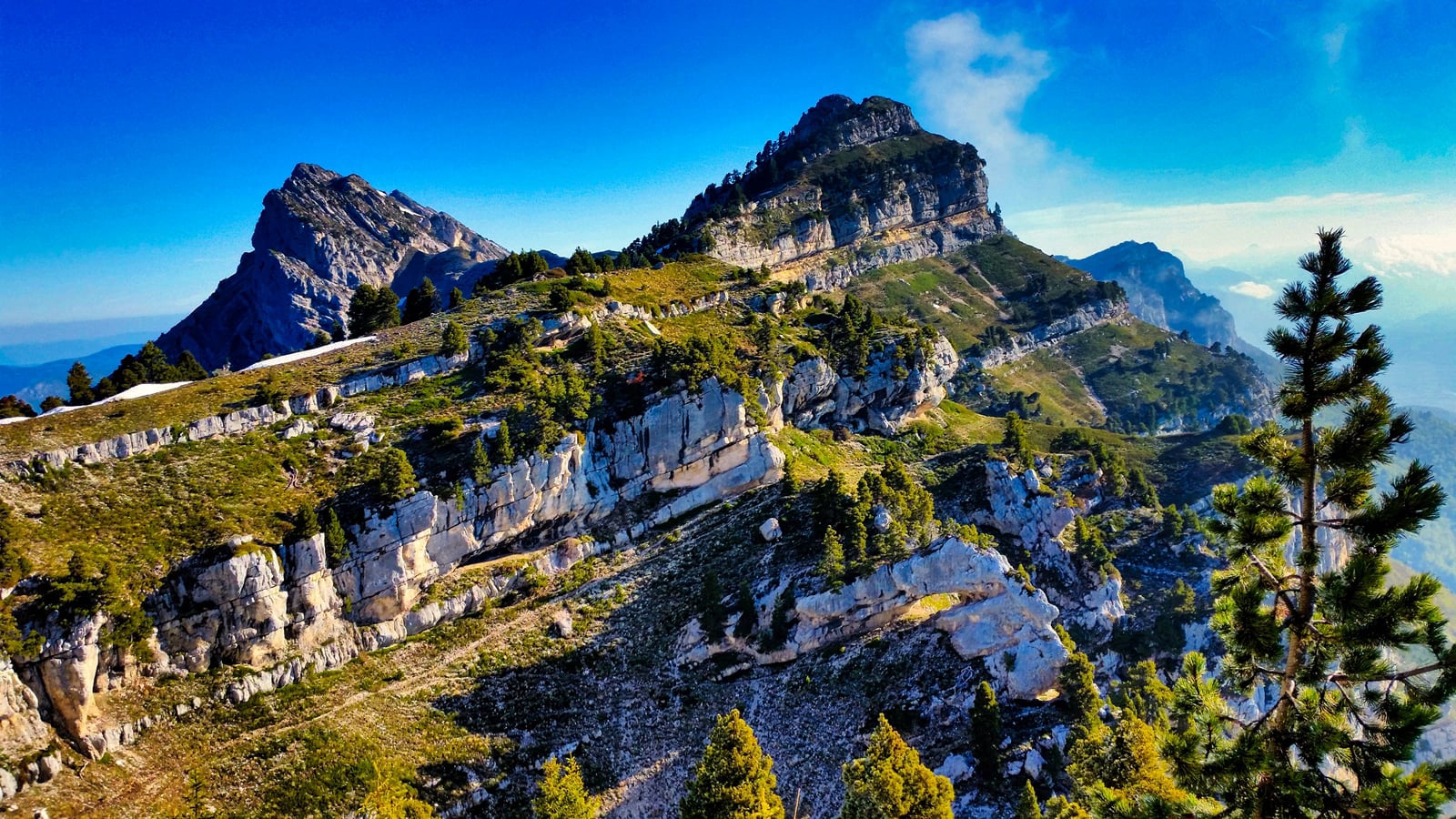 Sangle des arches naturelles  pas de Montbrun et Rocheplane randonnée massif de la Chartreuse