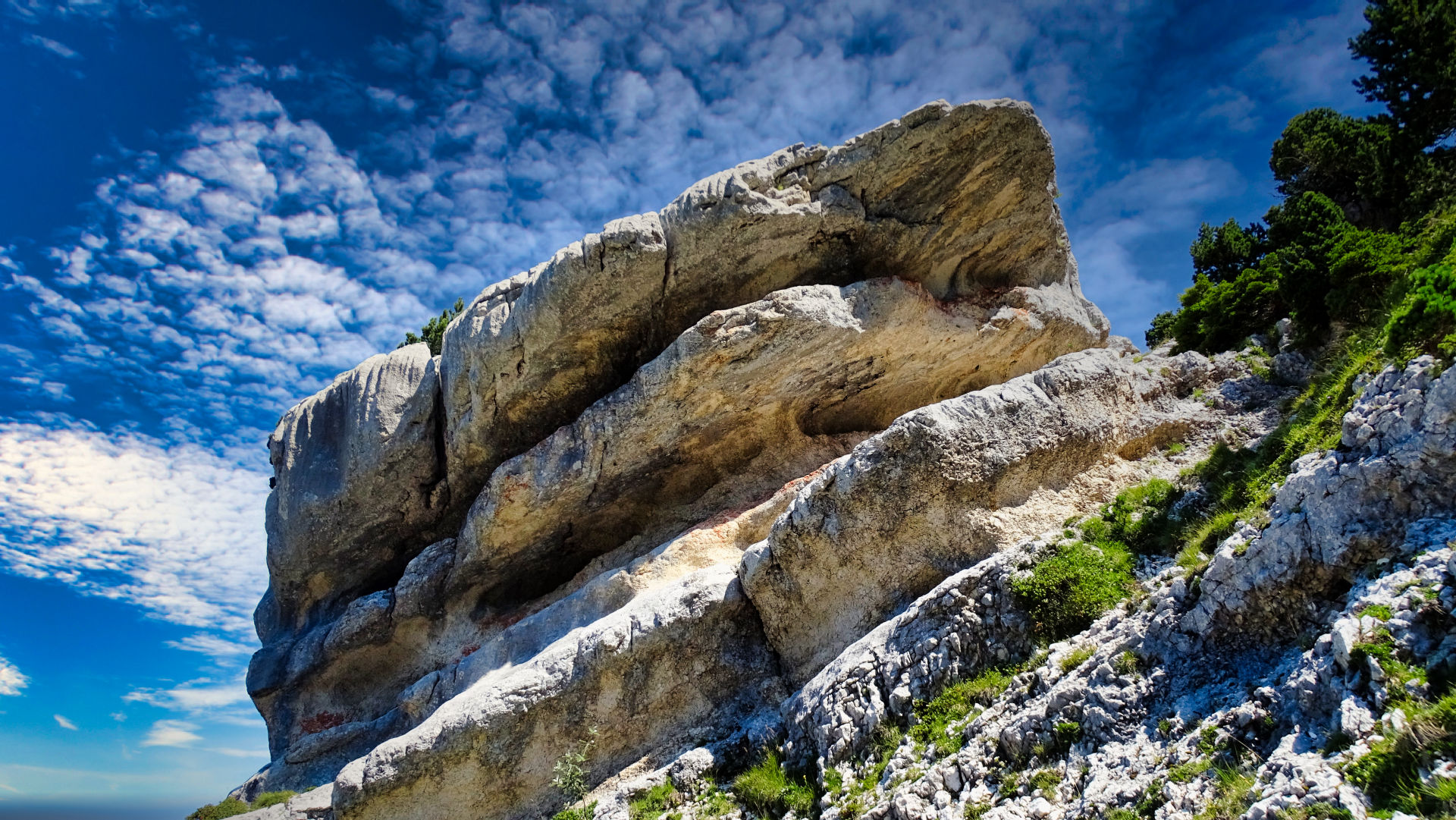 randonnée massif de la  chartreuse le monolithe de la Folatière