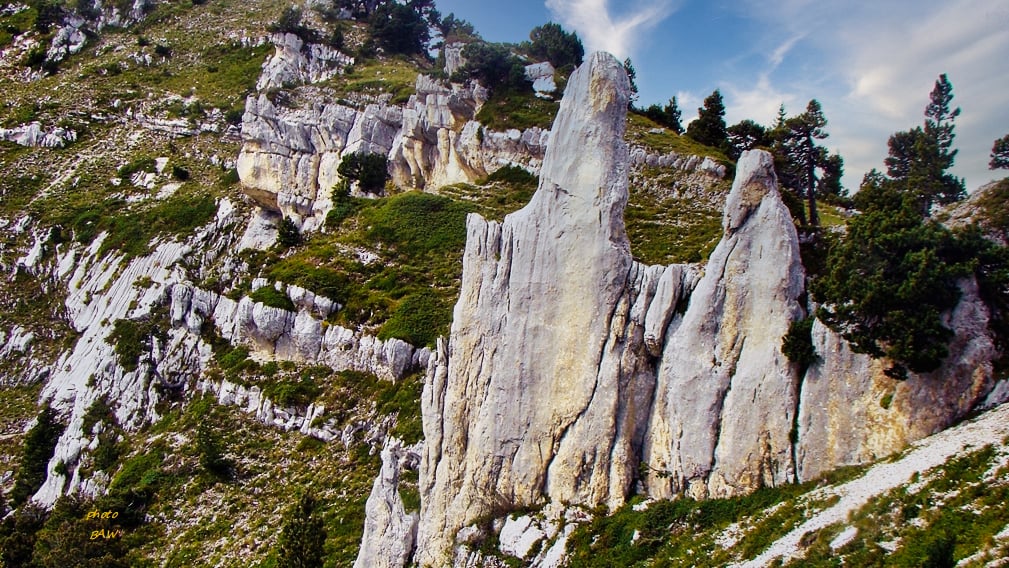 Monolithe du pas de Rocheplane randonnée en Chartreuse