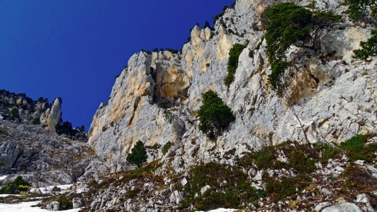 Randonnée au Pas de la Rousse et la grotte  massif de la Chartreuse France