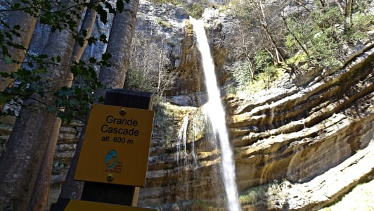 La grande cascade de l'Alloix  randonnée massif de la Chartreuse France