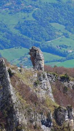 Le monolithe de l' Ouillon massif Chartreuse